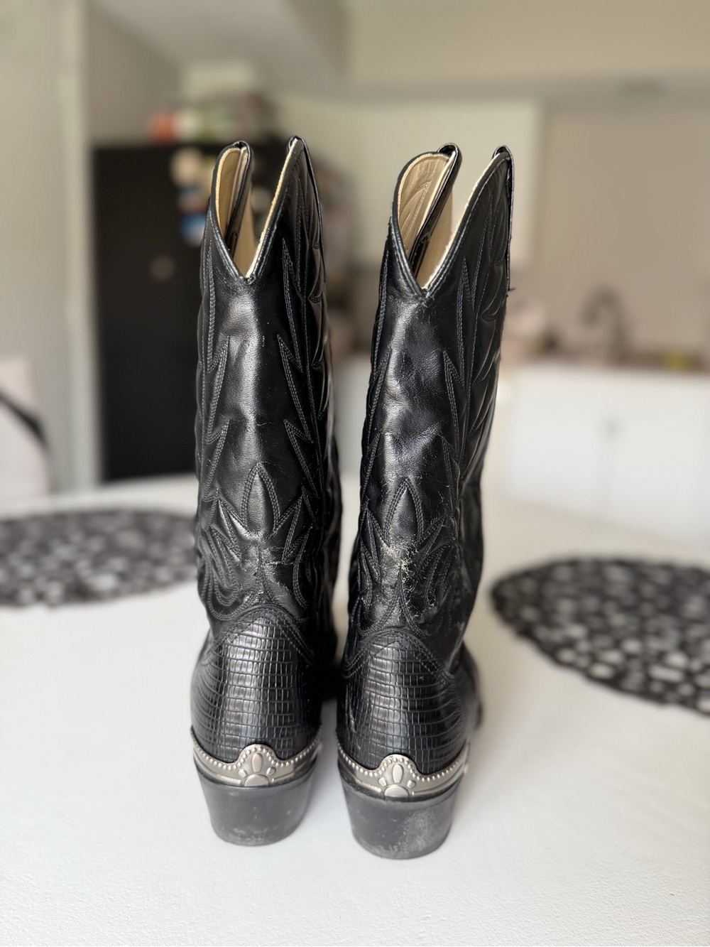 Men’s Dingo Black Leather Western Cowboy Boots with Silver Toe Accents - Picture 13 of 16